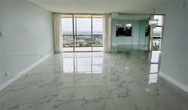 20335 W Country Club Dr 2601, Aventura, FL 33180