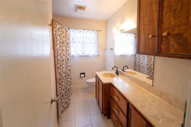 1101 Orange Street, La Marque, TX 77568