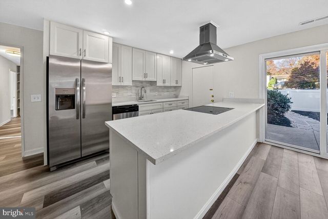 14507 ELMHAN CT #182-B, Silver Spring, MD 20906