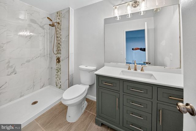 14507 ELMHAN CT #182-B, Silver Spring, MD 20906