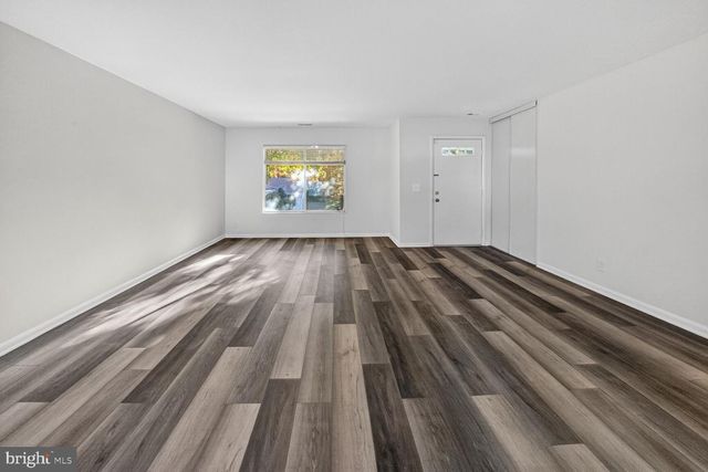 14507 ELMHAN CT #182-B, Silver Spring, MD 20906