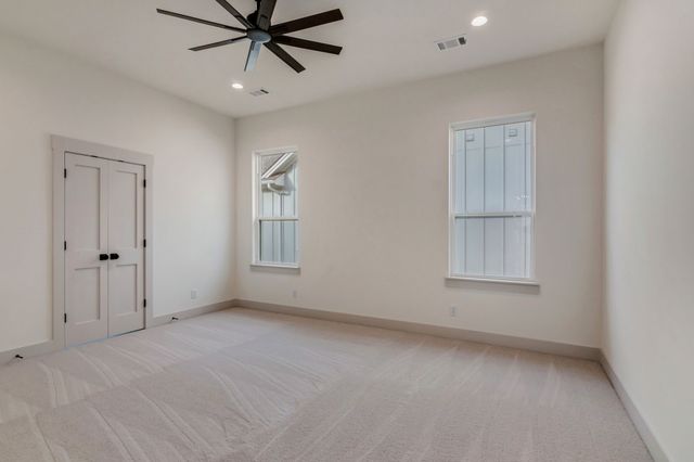 205 W 7th Street, Justin, TX 76247