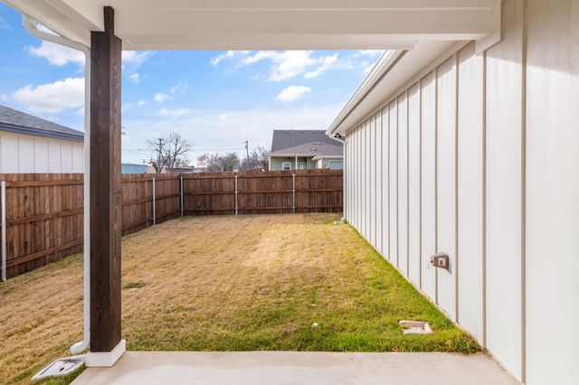 205 W 7th Street, Justin, TX 76247