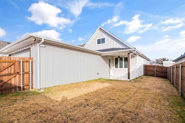 205 W 7th Street, Justin, TX 76247