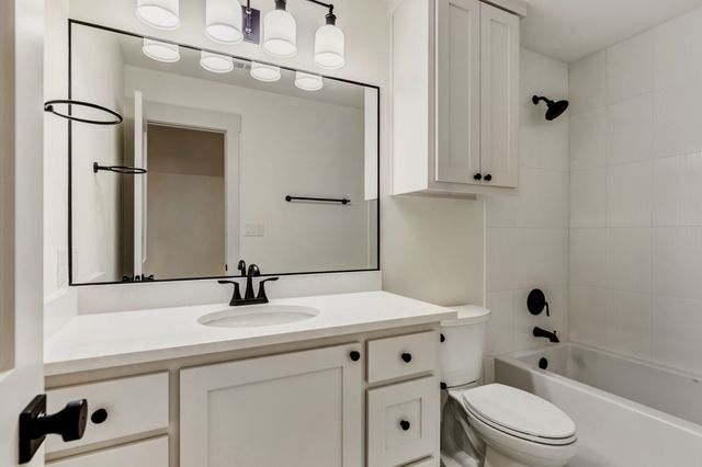 205 W 7th Street, Justin, TX 76247