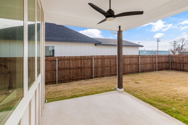 205 W 7th Street, Justin, TX 76247