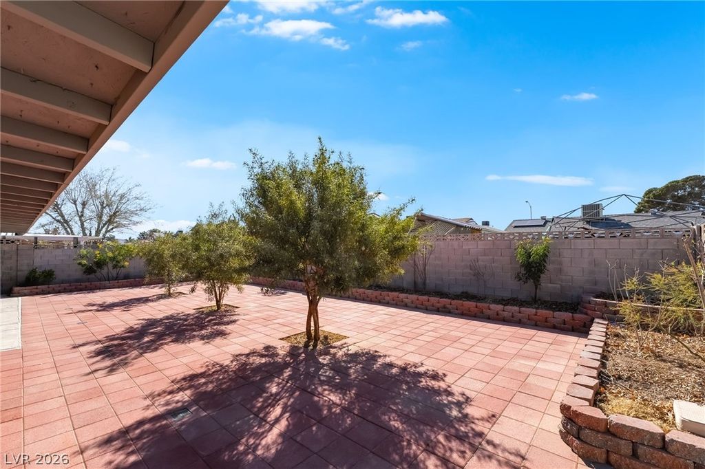 4531 Park View Drive, Las Vegas, NV 89104