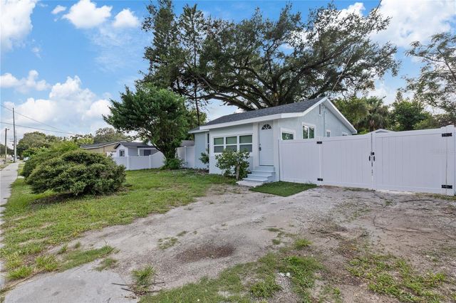 8714 N BLVD, Tampa, FL 33604