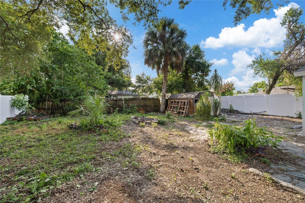 Image 24 of property listing at 8714 N BLVD, Tampa, FL 33604