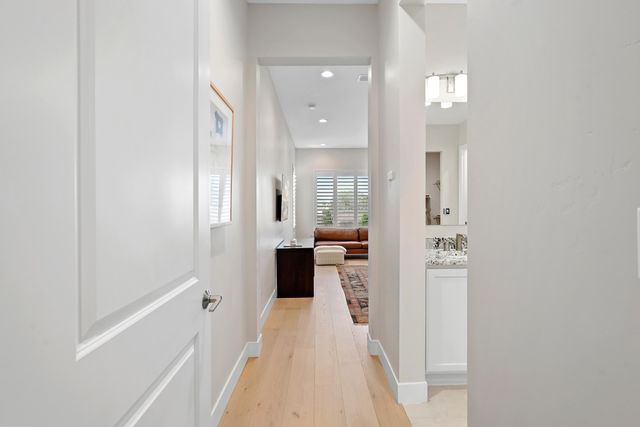 6719 Akademeia Loop NE, Albuquerque, NM 87111