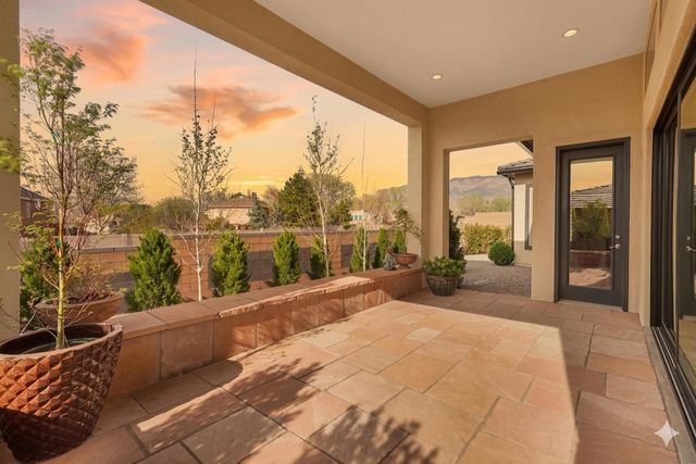 6719 Akademeia Loop NE, Albuquerque, NM 87111