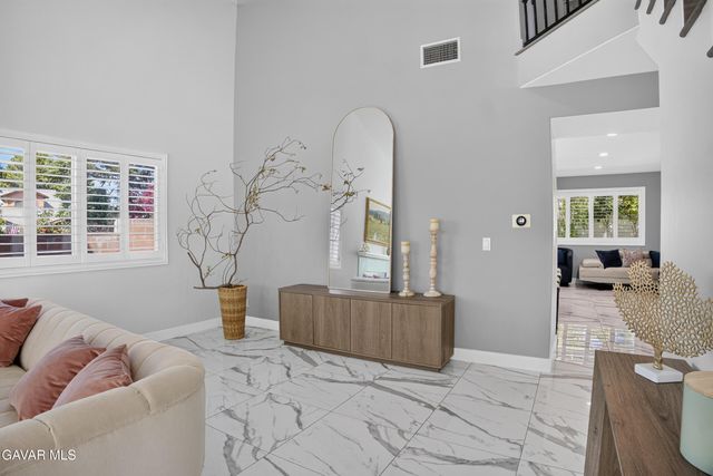15553 Cobalt Street, Sylmar, CA 91342