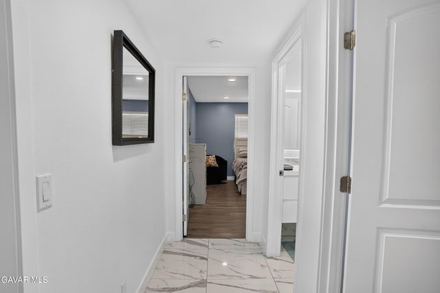 15553 Cobalt Street, Sylmar, CA 91342
