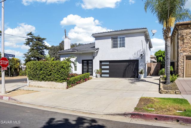15553 Cobalt Street, Sylmar, CA 91342