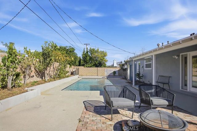 21045 Blythe Street, Canoga Park, CA 91304