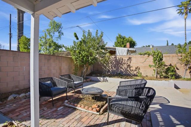 21045 Blythe Street, Canoga Park, CA 91304