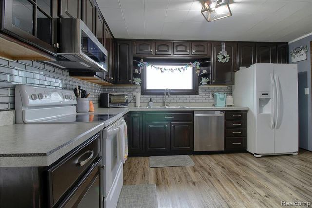 13974 Carleton West Road, Carleton, MI 48117