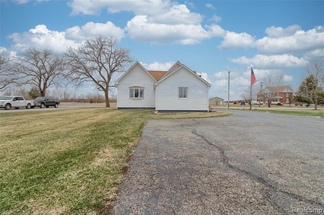 13974 Carleton West Road, Carleton, MI 48117