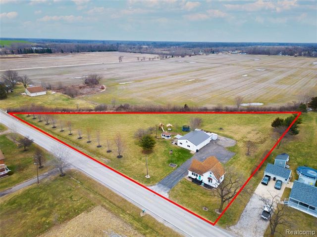 13974 Carleton West Road, Carleton, MI 48117