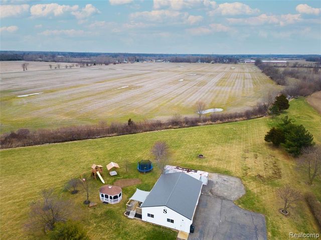 13974 Carleton West Road, Carleton, MI 48117