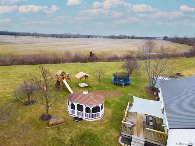 13974 Carleton West Road, Carleton, MI 48117