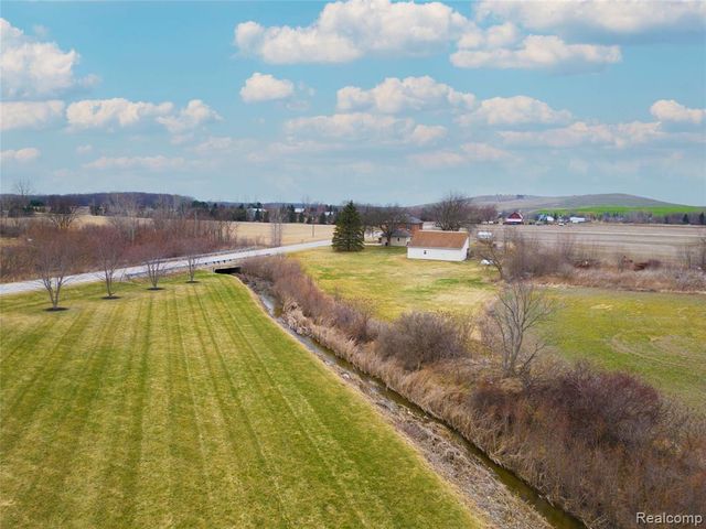 13974 Carleton West Road, Carleton, MI 48117