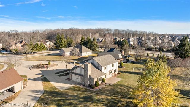 43159 La Bouquet Court, Sterling Heights, MI 48314
