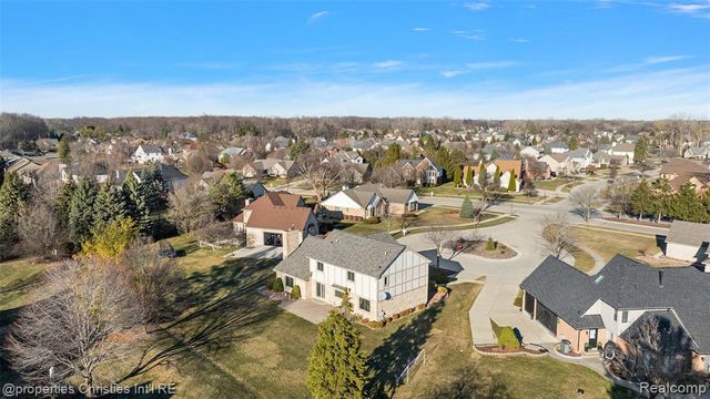 43159 La Bouquet Court, Sterling Heights, MI 48314