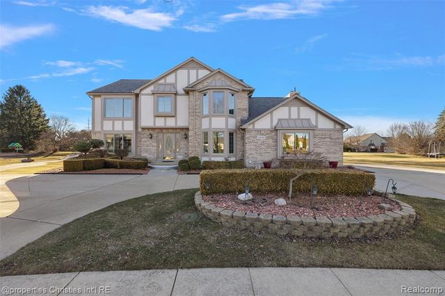 43159 La Bouquet Court, Sterling Heights, MI 48314