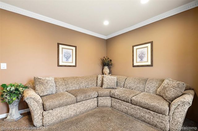 43159 La Bouquet Court, Sterling Heights, MI 48314