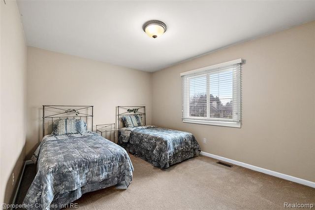 43159 La Bouquet Court, Sterling Heights, MI 48314