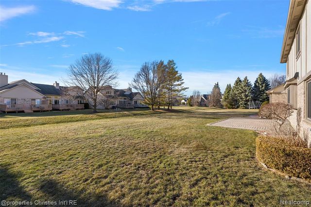43159 La Bouquet Court, Sterling Heights, MI 48314