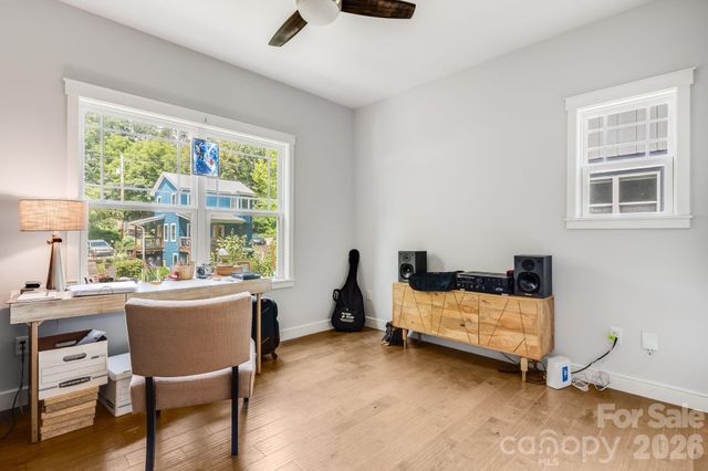 35 Emmett Lane, Asheville, NC 28806