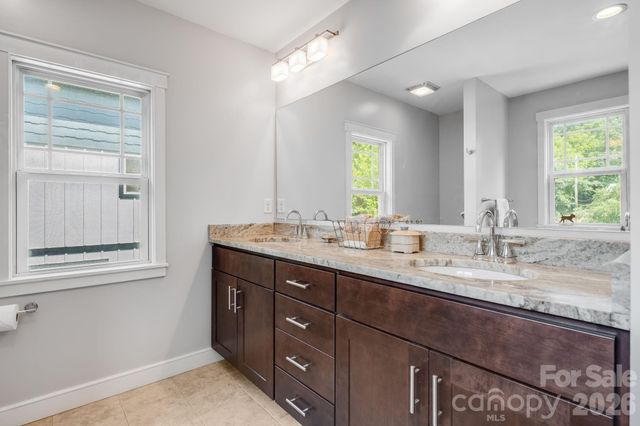 35 Emmett Lane, Asheville, NC 28806
