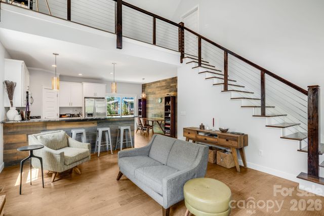 35 Emmett Lane, Asheville, NC 28806