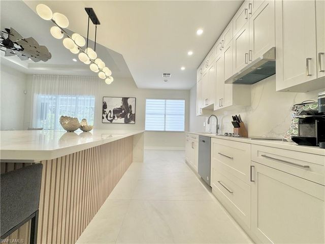 12667 Biscayne CT, Naples, FL 34105
