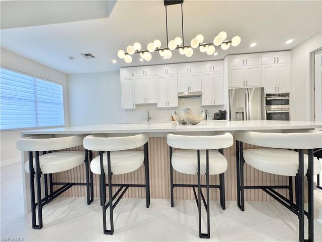 12667 Biscayne CT, Naples, FL 34105