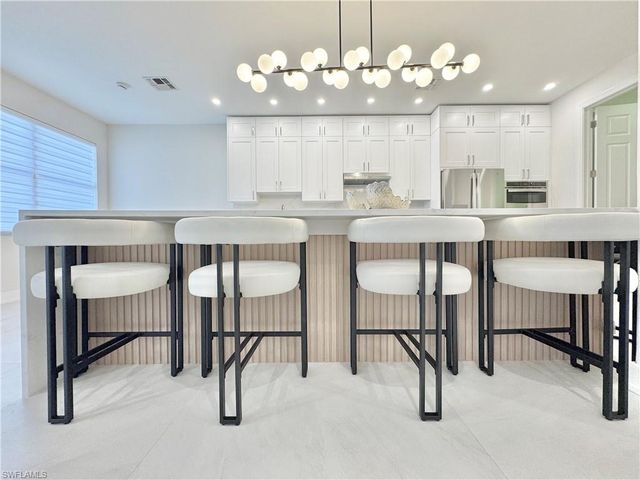 12667 Biscayne CT, Naples, FL 34105