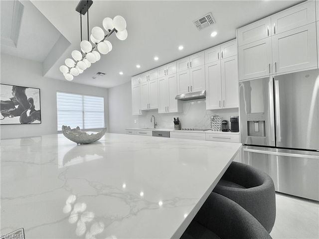 12667 Biscayne CT, Naples, FL 34105