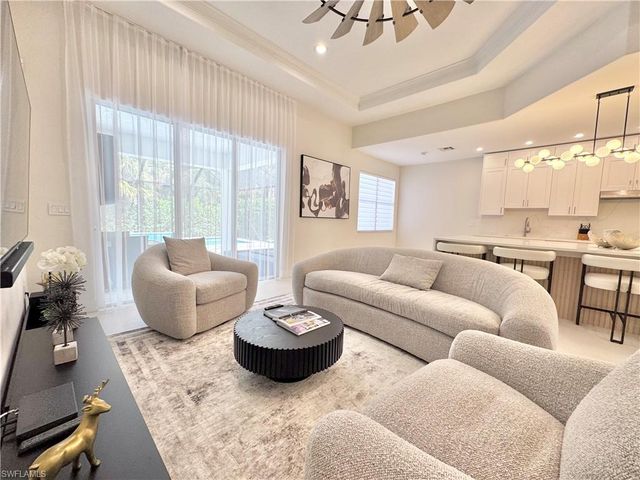 12667 Biscayne CT, Naples, FL 34105