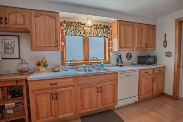817 DOVE STREET, Oshkosh, WI 54901