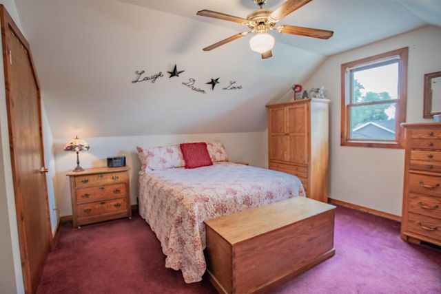 817 DOVE STREET, Oshkosh, WI 54901