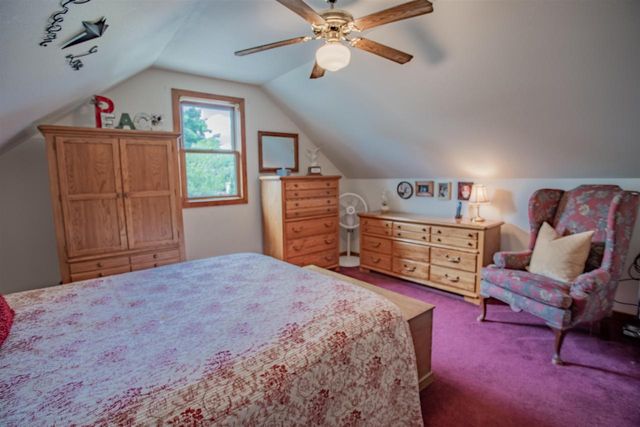 817 DOVE STREET, Oshkosh, WI 54901