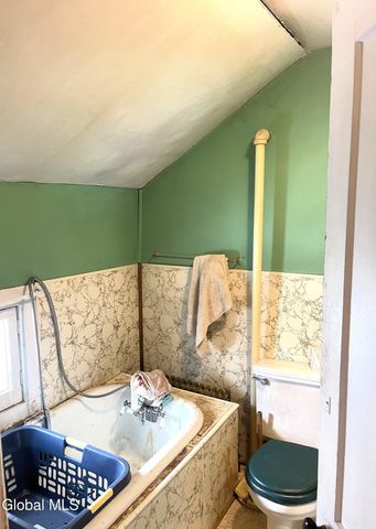 3 Agawam Lane, Altamont, NY 12009