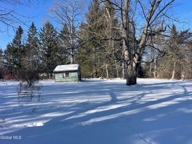 3 Agawam Lane, Altamont, NY 12009