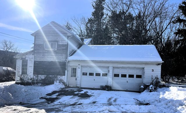 3 Agawam Lane, Altamont, NY 12009