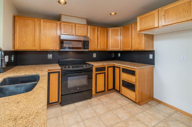 3686 SW Bobby Jones Court, Redmond, OR 97756