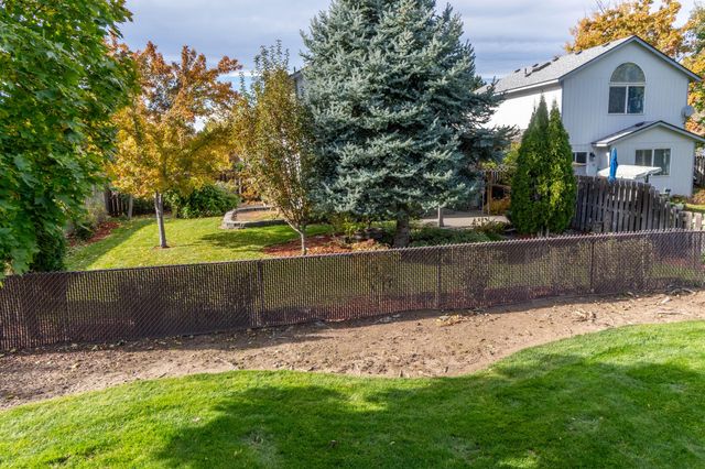 3686 SW Bobby Jones Court, Redmond, OR 97756