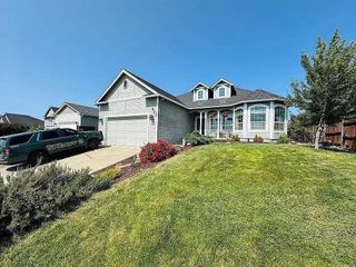 1171 Highlands Drive, Eagle Point, OR 97524
