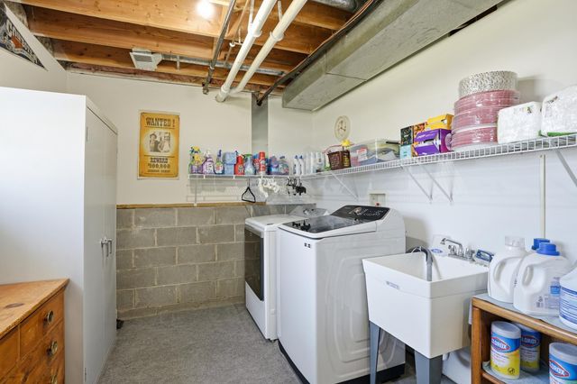 5 Harmel Drive, Valparaiso, IN 46383